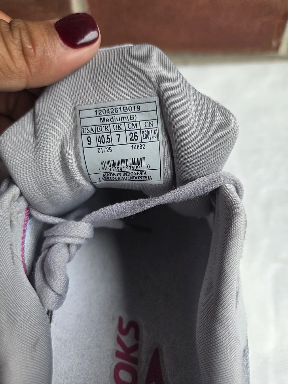 Brooks Adrenaline GTS 24 Gray Pink Running Shoes Women's Size 9 B Stability